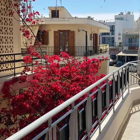 Appartement Bougainvillea House, Old Town *