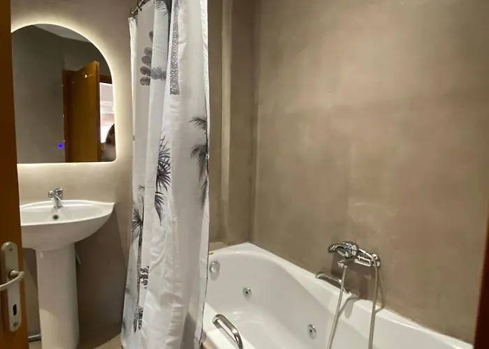 Apartamento Bougainvillea House, Old Town *