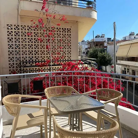 Bougainvillea House, Old Town Apartament