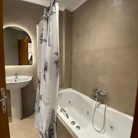 Appartement Bougainvillea House, Old Town *